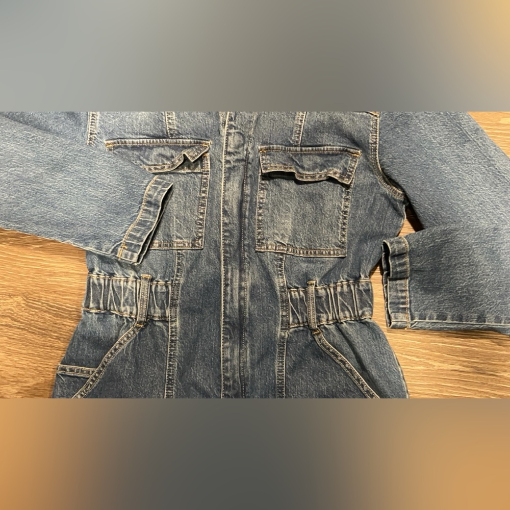 CLOSET CLEAN OUT! Universal Thread Denim Jumpsuit Size L (Size 10) - Picture 2 of 6
